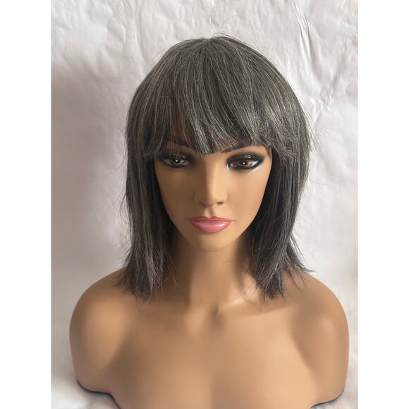 Fab and Fly HH-Deria Wig Color Gray 280/34/44 classic Bob with Bangs Human hair - Picture 8 of 8